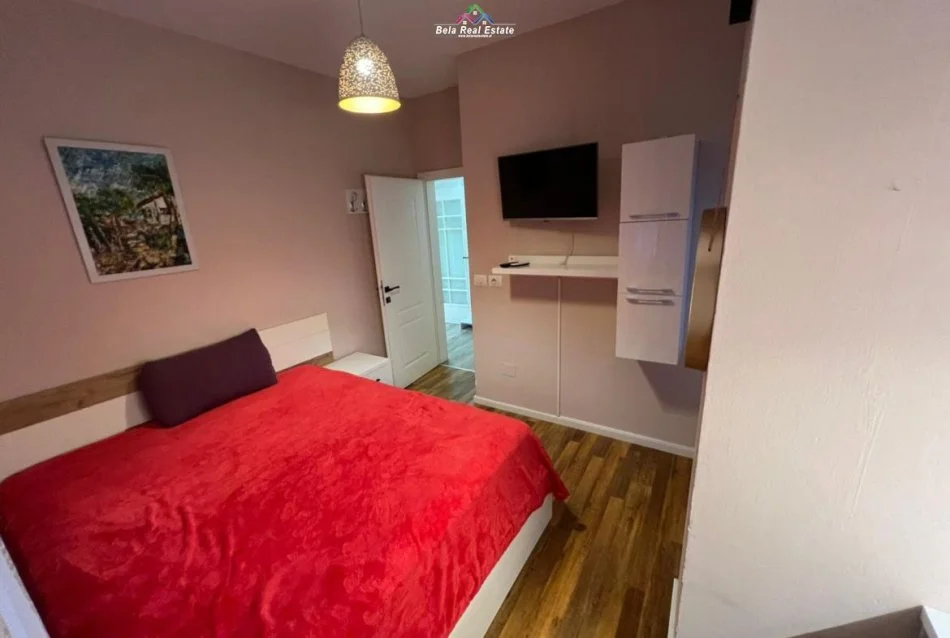 Tirane, jepet me qera apartament 2+1 Kati 2, 85 m² 780 € (Rruga Asim Vokshi)