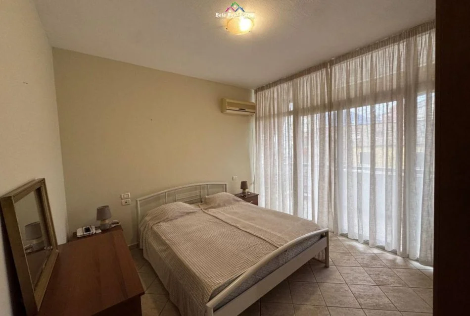 Tirane, jepet me qera apartament 1+1 Kati 3, 65 m² 570 € (Rruga Todi Shkurti)