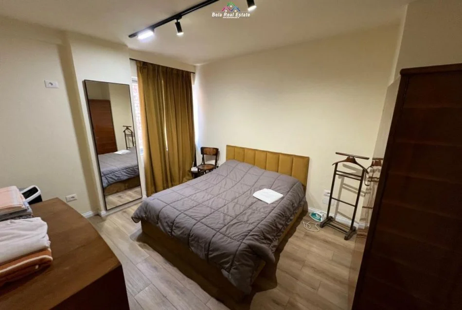 Tirane, jepet me qera apartament 2+1 Kati 2, 100 m² 720 € (rruga bardhyl)