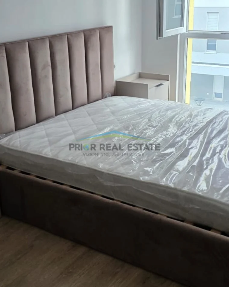 Tirane, jepet me qera apartament 2+1 Kati 2, 70 m² 500 € (Univers City)