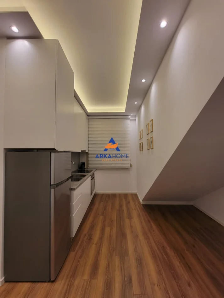 Tirane, jepet me qera apartament 1+1+Ballkon Kati 1, 50 m² 600 € 