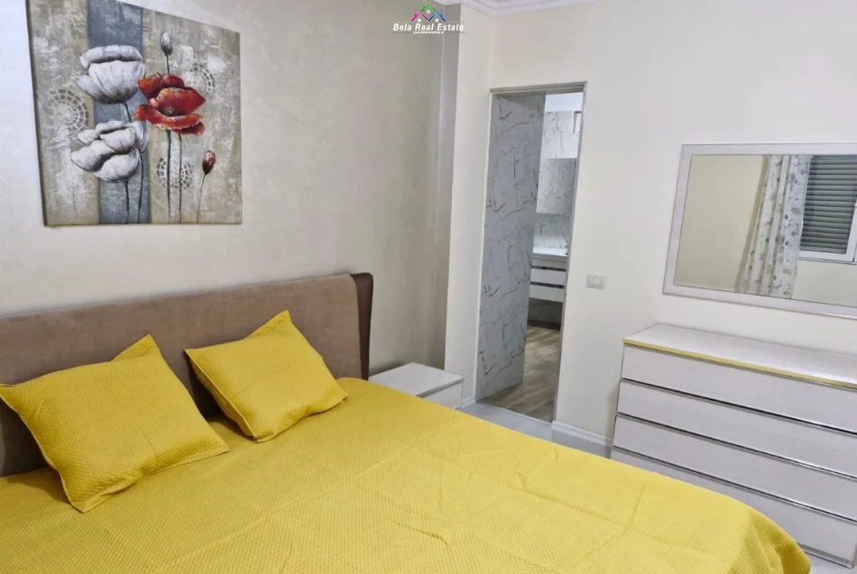 Tirane, shitet apartament 3+1 Kati 4, 127 m² 219.000 € (Rruga Xhanfize Keko)