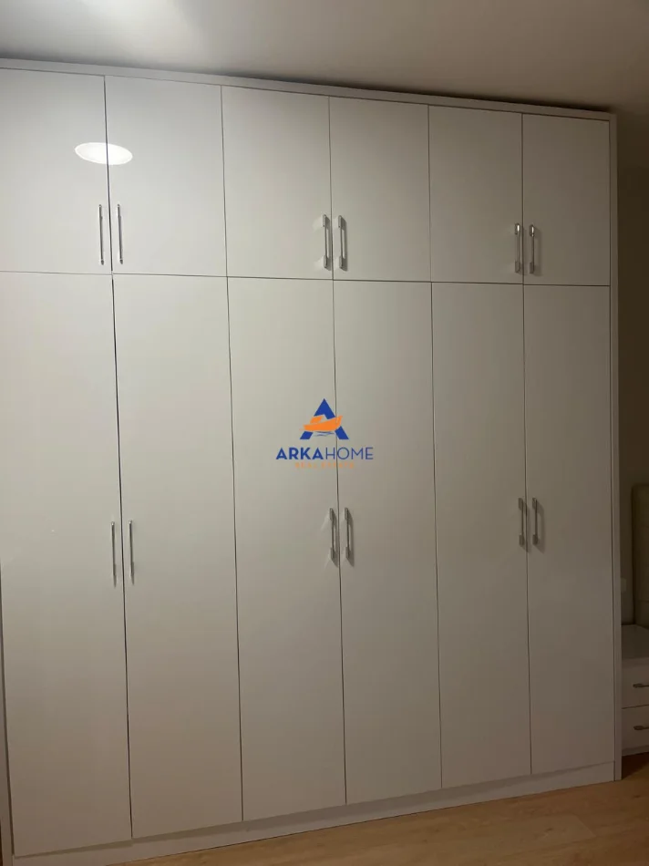 Tirane, shitet apartament 2+1+Ballkon Kati 3, 94 m² 253.000 € 