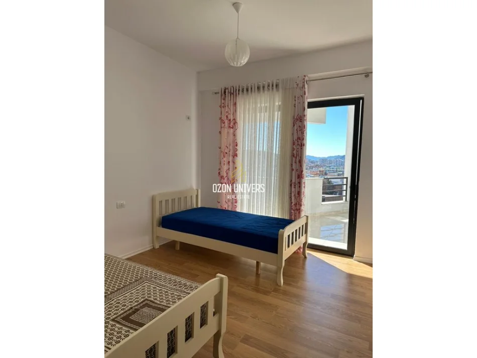 Tirane, jepet me qera apartament 2+1+Ballkon Kati 6, 125 m² 600 € (Astir)