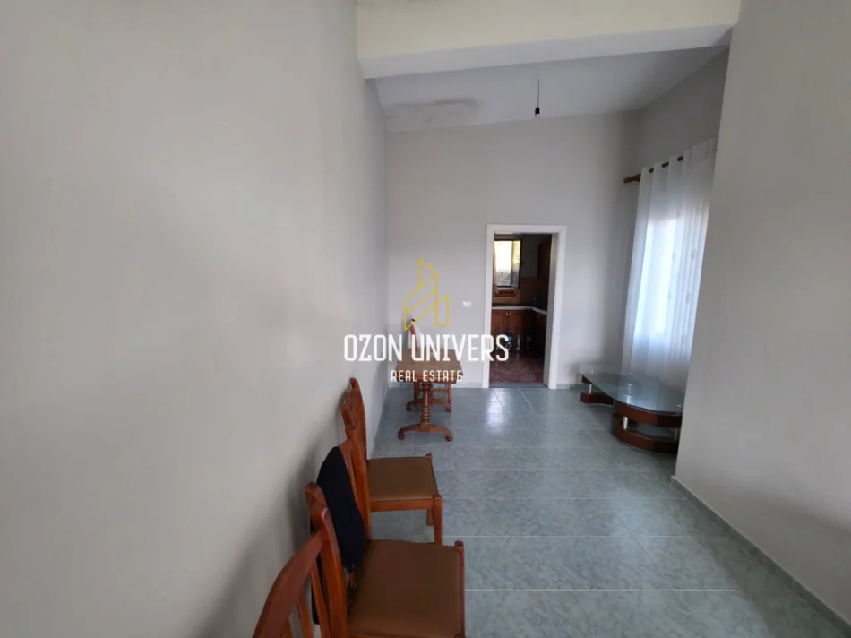 Tirane, shitet shtepi 1 Katshe Kati 1, 250 m² 69.000 € (Ndroq)