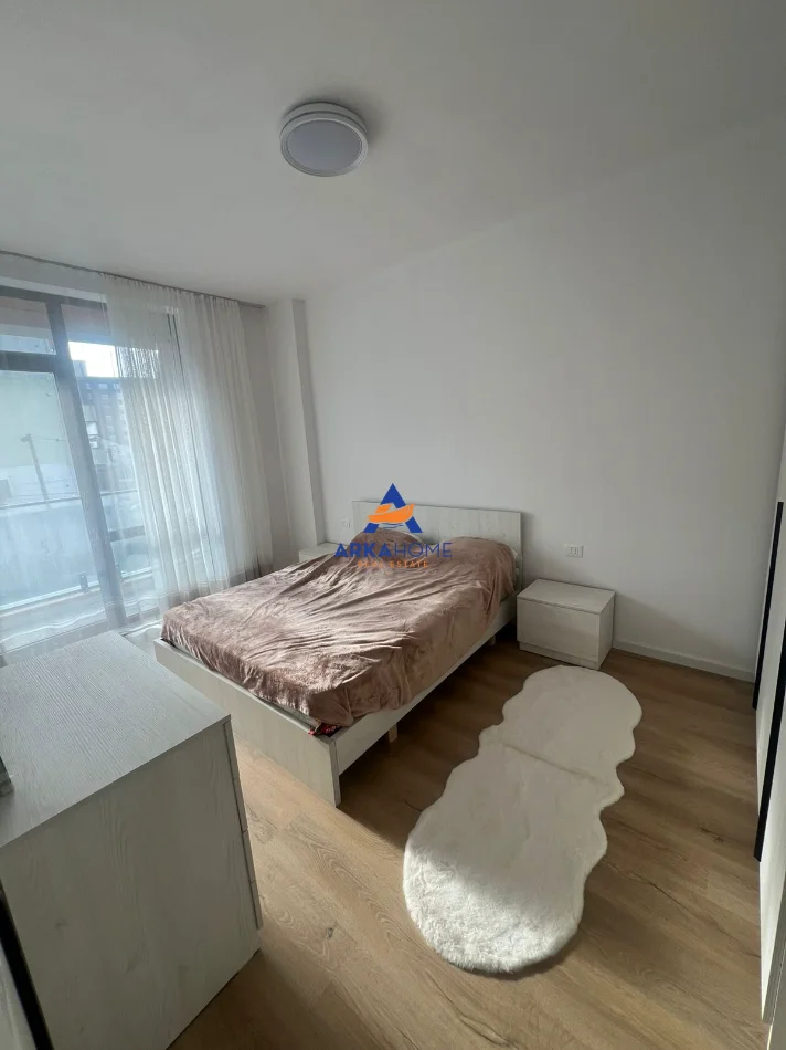Tirane, jepet me qera apartament 2+1+Ballkon Kati 1, 110 m² 700 € 