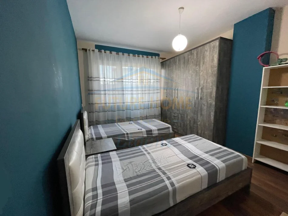 Tirane, jepet me qera apartament 2+1 Kati 2, 100 m² 800 € (Kopshti Zoologjik)