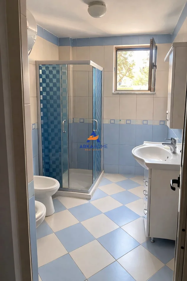 Durres, shitet apartament 1+1+Ballkon Kati 3, 65 m² 90.000 € (GOLEM)