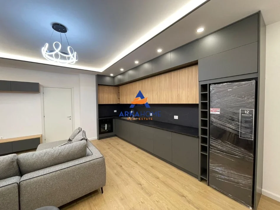 Tirane, shitet apartament 2+1+Ballkon Kati 3, 106 m² 270.000 € 