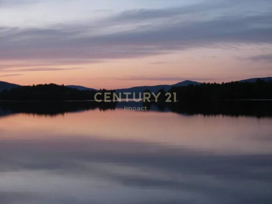 Tirane, shes apartament 2+1+Ballkon Kati 1, 110 m² 210.000 € (Liqeni i Farkës)