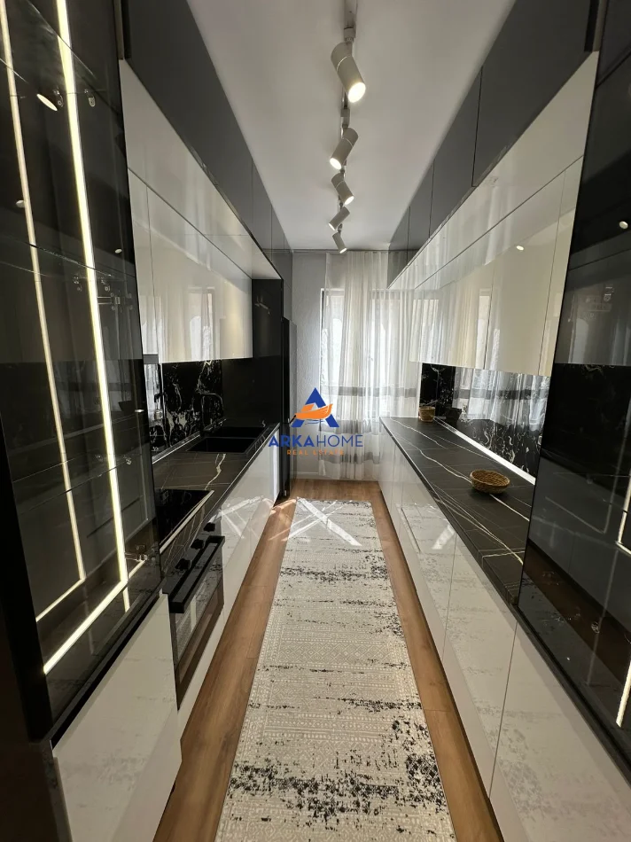 Tirane, shitet apartament 2+1+Ballkon Kati 7, 116 m² 265.000 € 