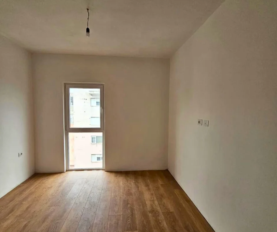 Tirane, shes apartament 2+1+Ballkon Kati 7, 95 m² 125.000 € (Tirana Entry 2)