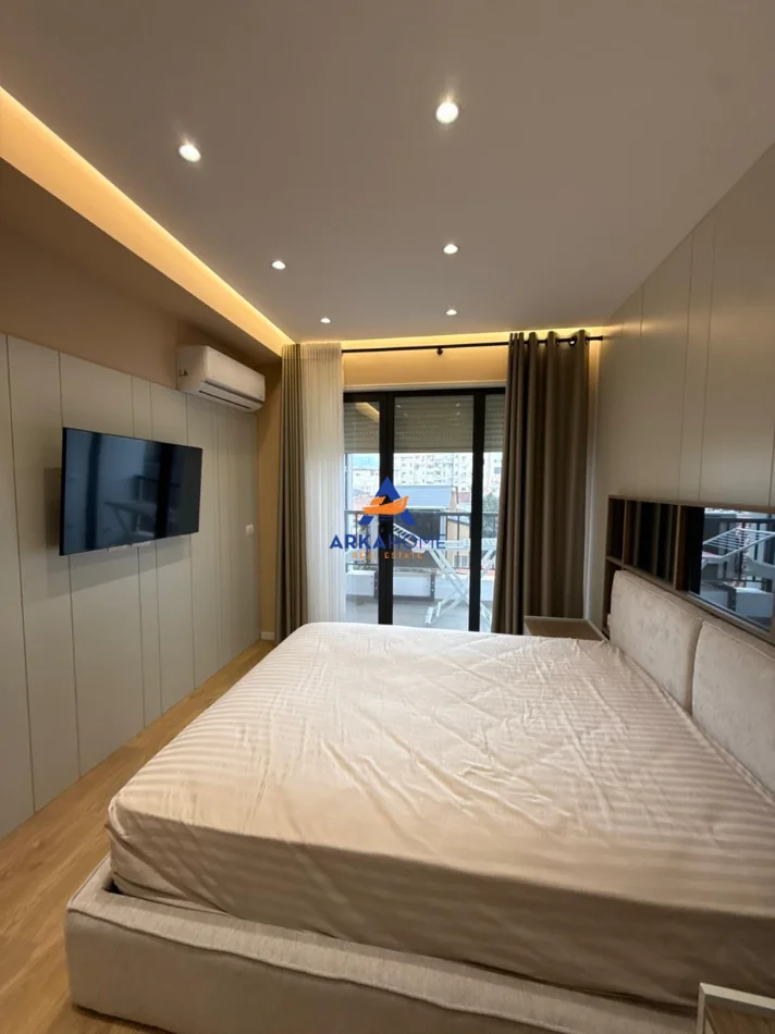 Tirane, shitet apartament 2+1+Ballkon Kati 3, 117 m² 370.000 € 