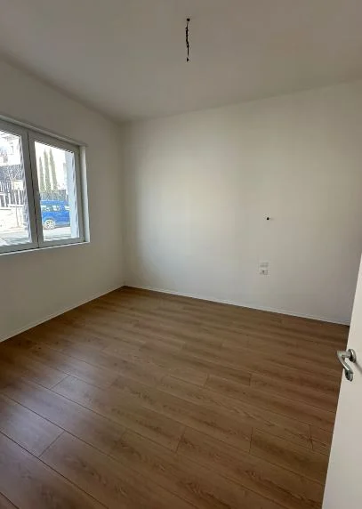 Tirane, shitet Vile 3 Katshe , 352 m² 1.050.000 € 
