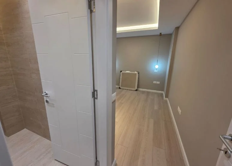 Shqiperi, shitet apartament 2+1+Ballkon Kati 8, 112 m² 305.000 € 