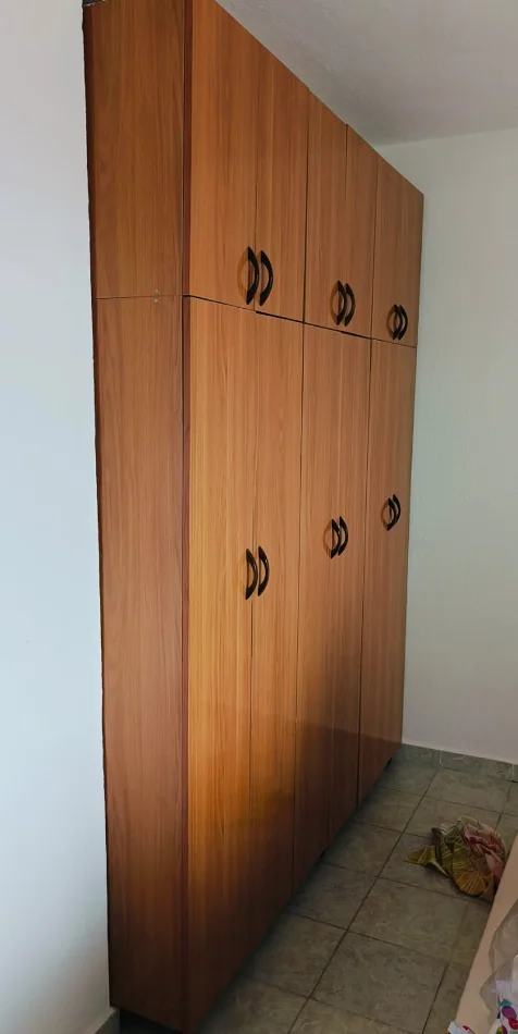 Shqiperi, shes apartament 2+1+Ballkon Kati 6, 155.000 € (Petronin Luararasi)