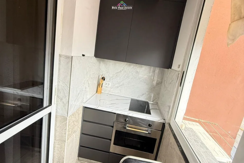 Tirane, jepet me qera apartament 2+1 Kati 3, 65 m² 575 € (Shkolla Misto Mame)