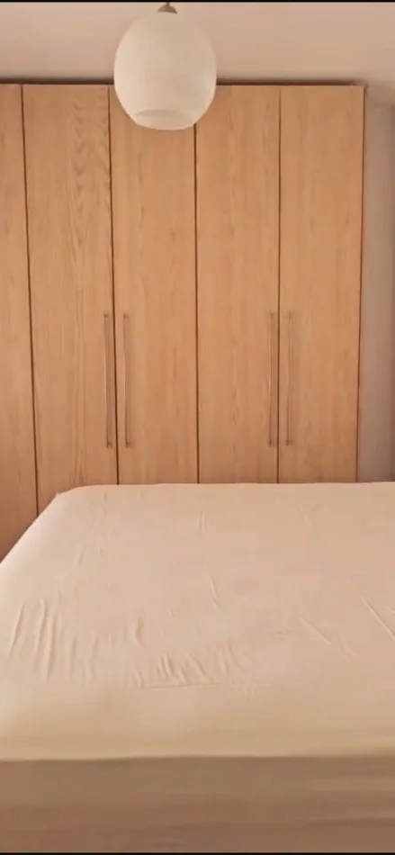 Tirane, jepet me qera Vile 1+1+Ballkon Kati 3, 75 m² 550 € (Rruga Siri Kodra)