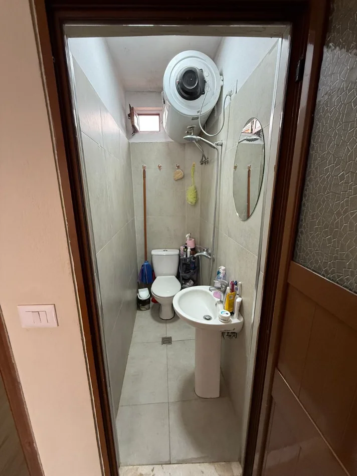 Tirane, jepet me qera apartament 1+1 , 75 m² 450 € (Bulevardi Zogu i Parë)