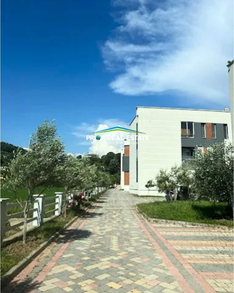 Durres, shitet apartament 2+1 Kati 2, 80 m² 180.000 € (Gjiri i Lalezit)