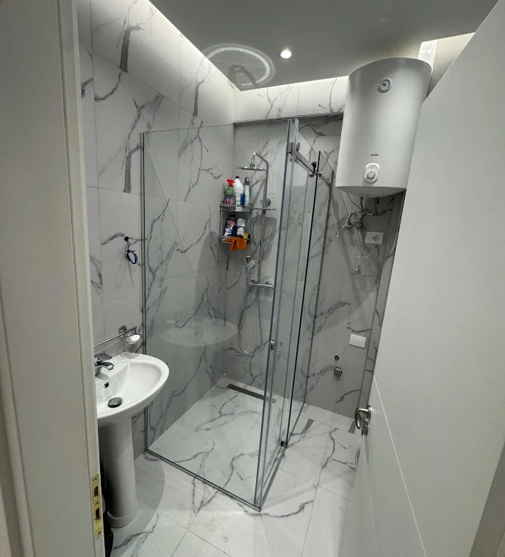 Tirane, jepet me qera apartament 2+1 Kati 6, 110 m² 760 € (Rruga Sokrat Miho)