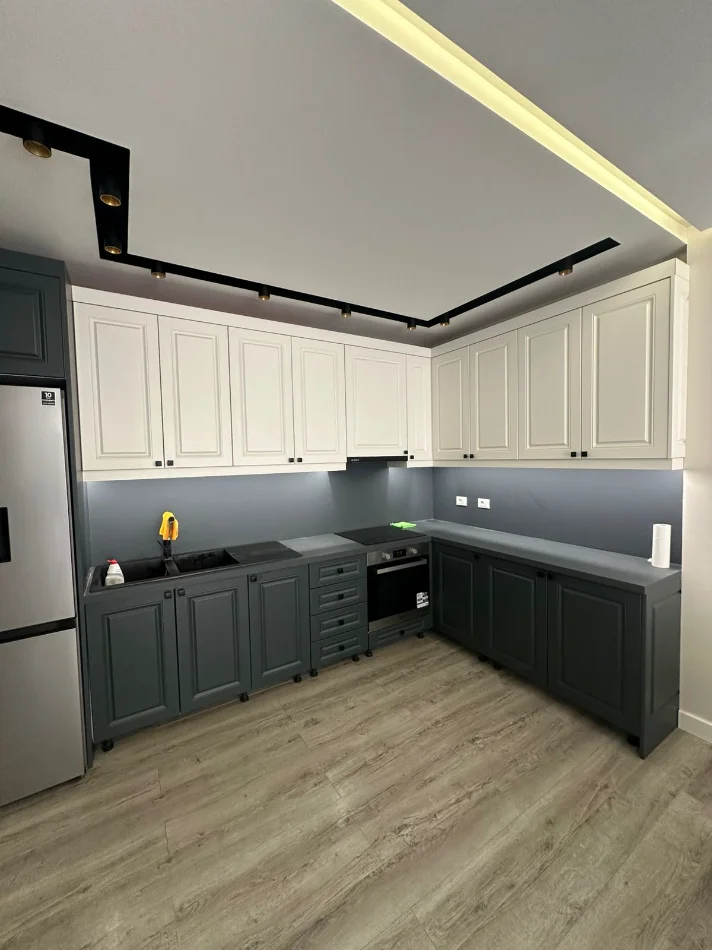 Tirane, shitet apartament 3+1 , 127 m² 220.000 € (Astir)