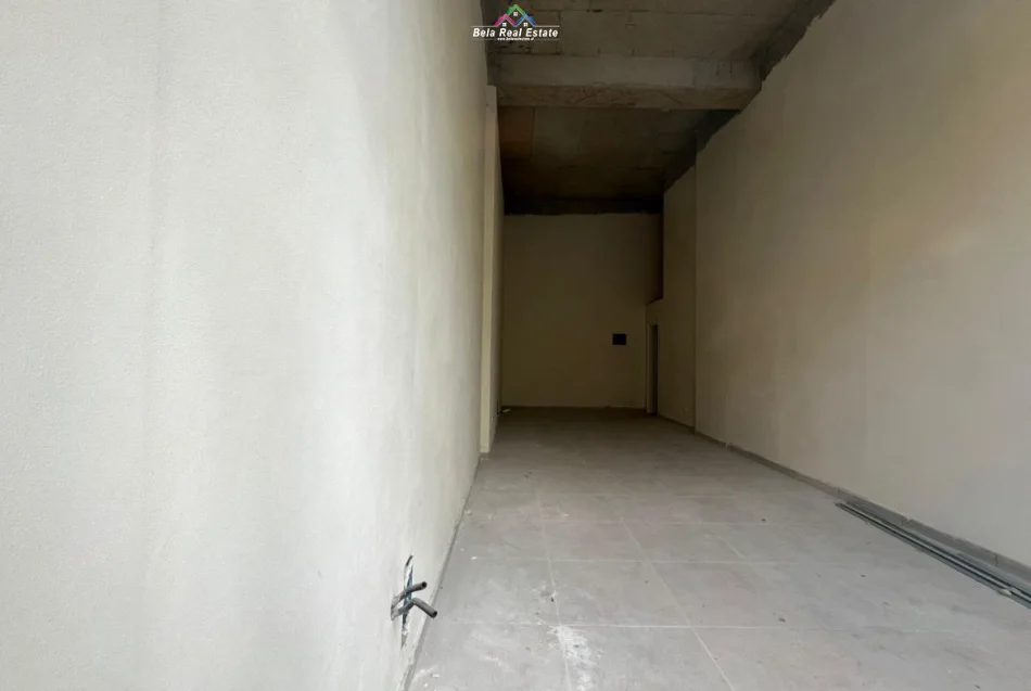 Tirane, jepet me qera dyqan Kati 0, 31 m² 1.050 € (Rruga Tefta Tashko Koco)