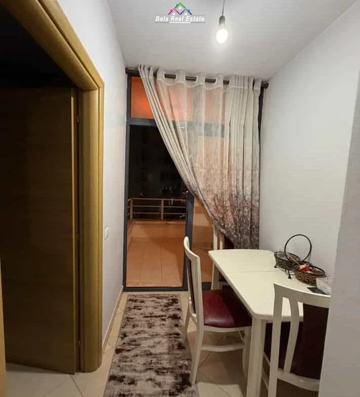 Tirane, jepet me qera apartament 1+1 Kati 5, 57 m² 420 € (Rruga Sokrat Miho)