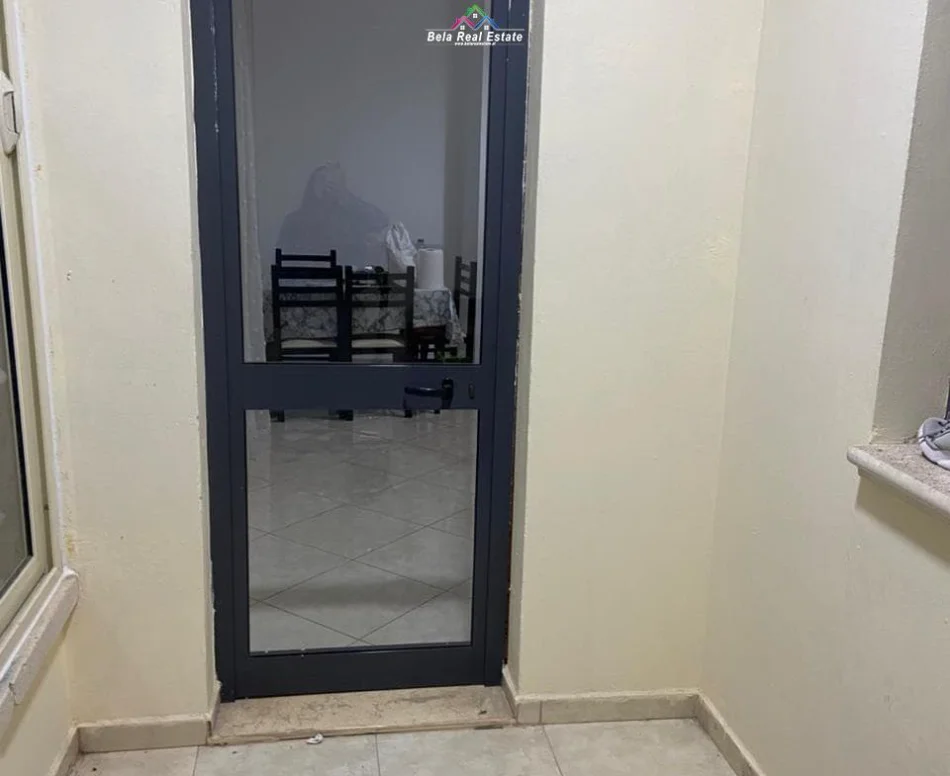 Tirane, jepet me qera apartament 1+1 Kati 7, 76 m² 400 € (Rruga Sokrat miho)