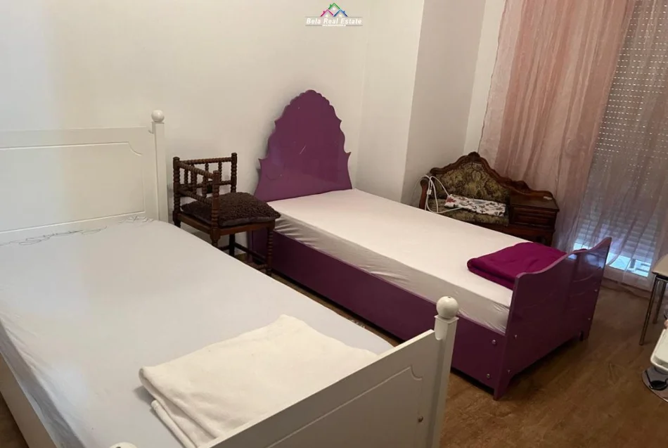 Tirane, jepet me qera apartament 2+1 Kati 4, 80 m² 630 € (prane Cok Market)