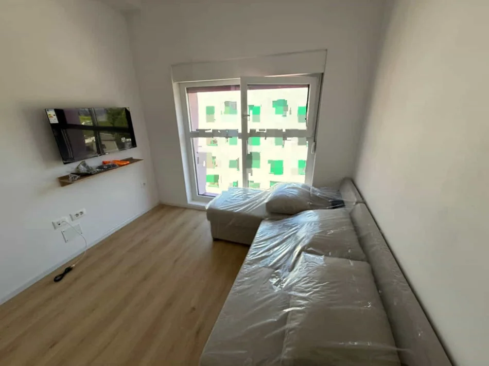 Tirane, jepet me qera apartament 1+1 Kati 9, 50 m² 420 € (Rruga Pasho Hysa)