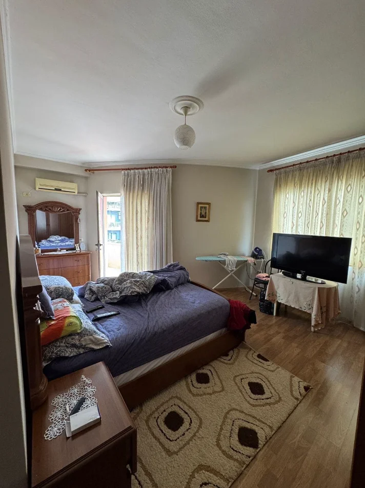 Tirane, shes apartament 3+1 Kati 6, 161 m² 222.000 € (Rruga Mikel Maruli)