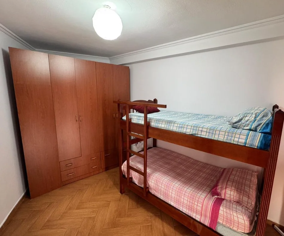 Tirane, jepet me qera apartament 2+1 , 111 m² 650 € 