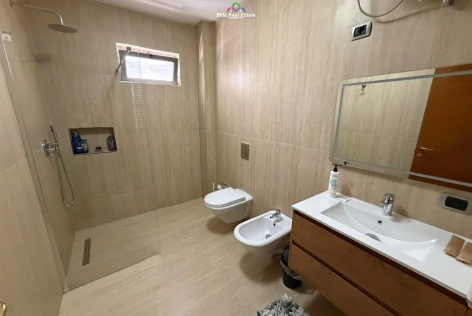 Tirane, jepet me qera apartament 1+1 Kati 2, 60 m² 730 € (sheshi willson)