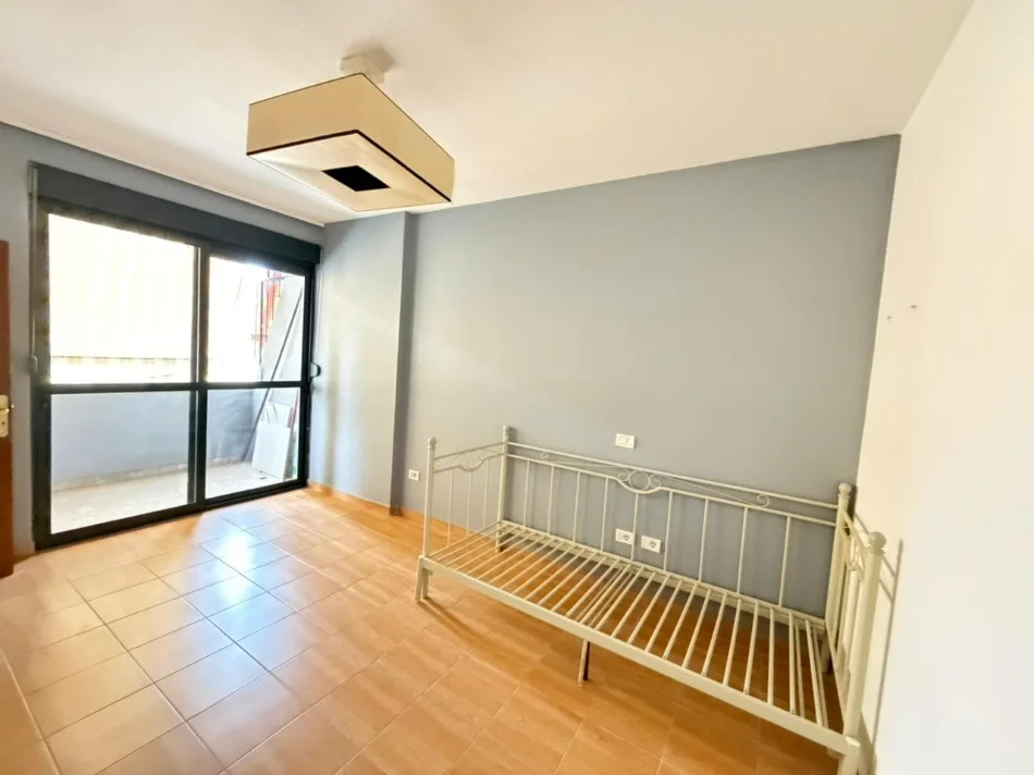 Tirane, jepet me qera apartament 2+1 Kati 7, 90 m² 580 € (Bulevardi Zhan Dark)