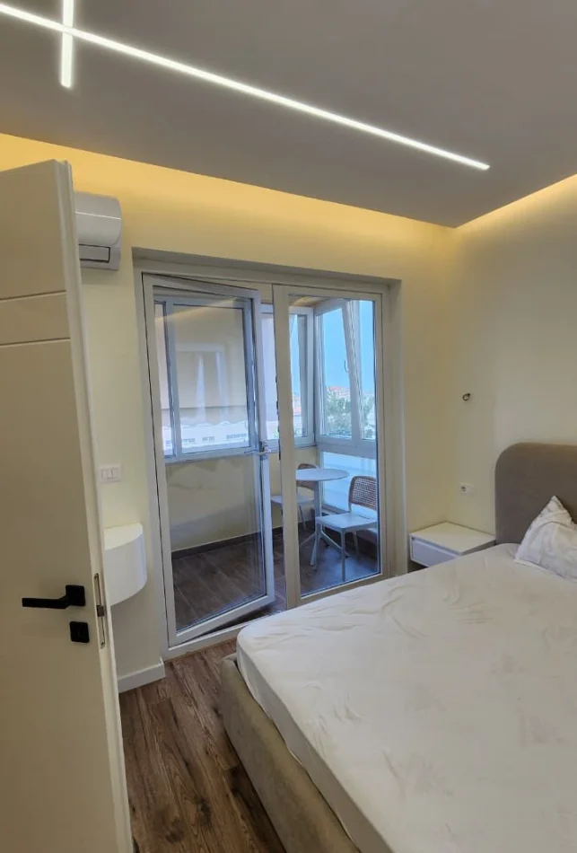 Tirane, jepet me qera apartament 1+1+Ballkon , 70 m² 600 € 