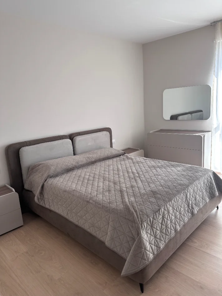 Tirane, jepet me qera apartament 2+1+Ballkon Kati 5, 117 m² 750 € (Ish Sheshi Shqiponja/Kompleksi Akses)