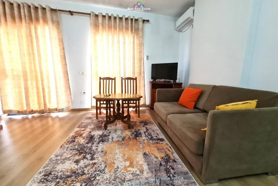 Tirane, jepet me qera garsonier Kati 6, 40 m² 430 € (Rruga e dibres)