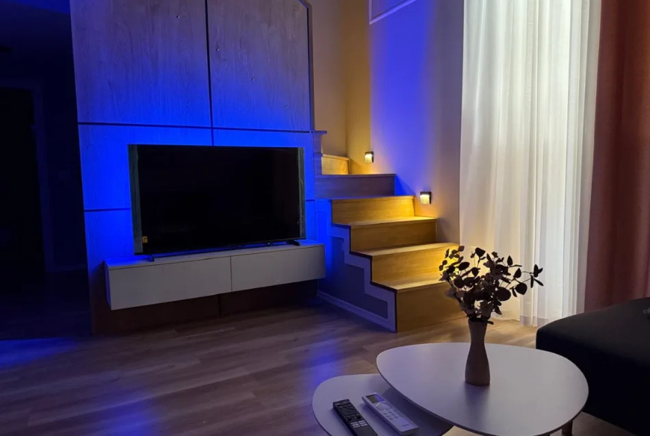 Tirane, jepet me qera apartament 1+1 Kati 1, 70 m² 650 € (Rruga Bedri Karapici)