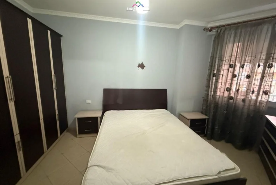 Tirane, jepet me qera apartament 1+1 Kati 2, 80 m² 470 € (Rruga Sabri Preveza)
