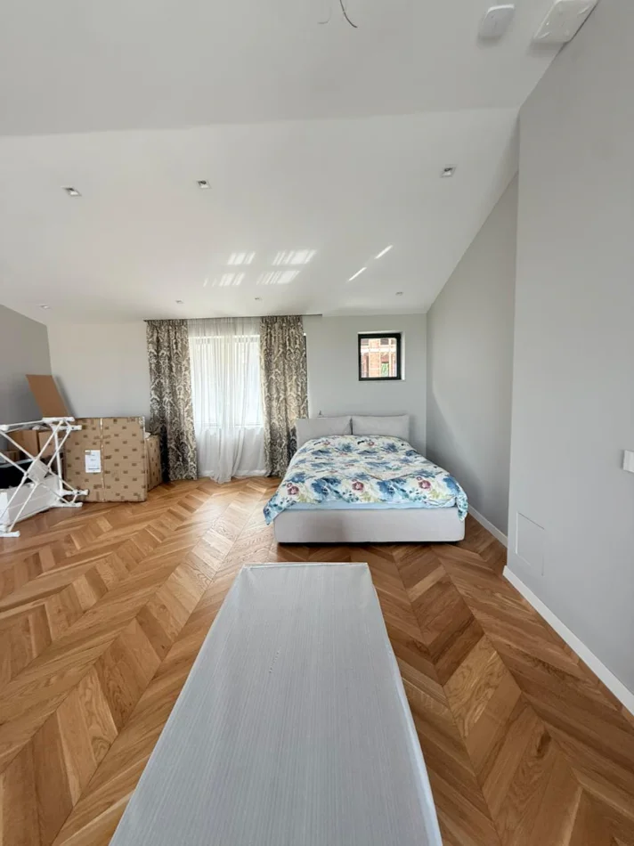 Tirane, shitet Vile 4+1 , 387 m² 1.900.000 € (TEG)