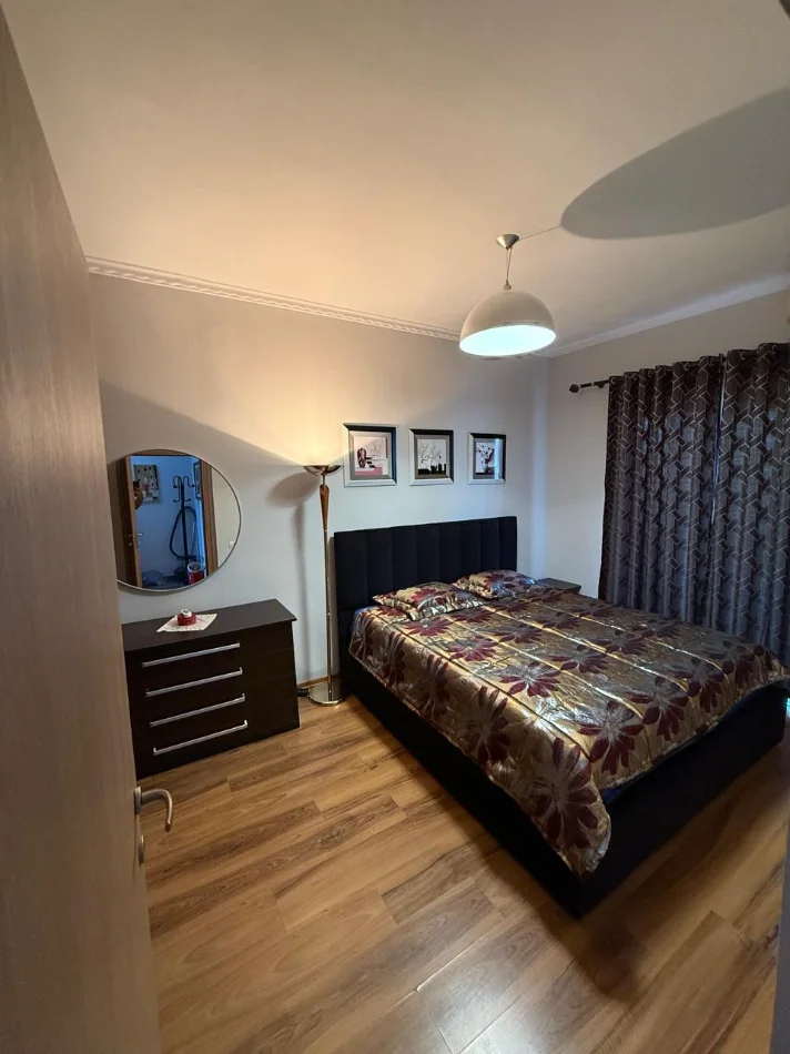 Tirane, jepet me qera apartament 2+1+Ballkon , 75 m² 650 € (Don Bosko (fillimi i rrugës))