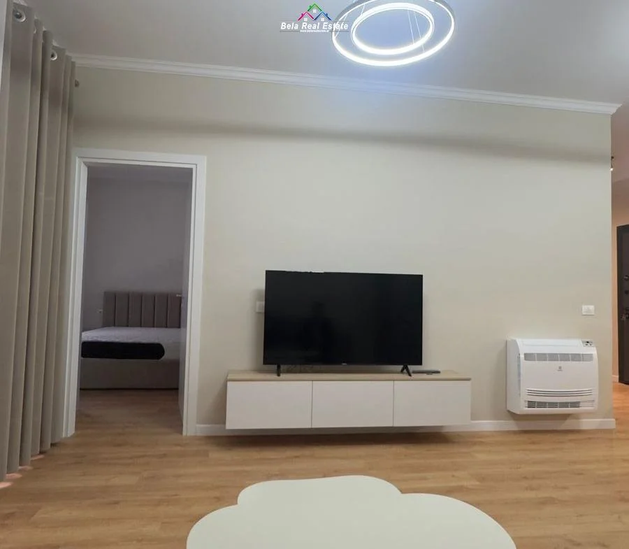 Tirane, jepet me qera apartament 2+1 Kati 7, 86 m² 680 € (Rrruga 5 Maj)