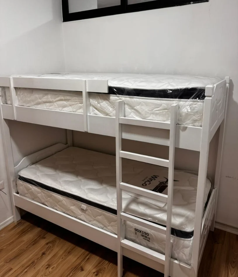Tirane, jepet me qera apartament 2+1 , 90 m² 700 € 