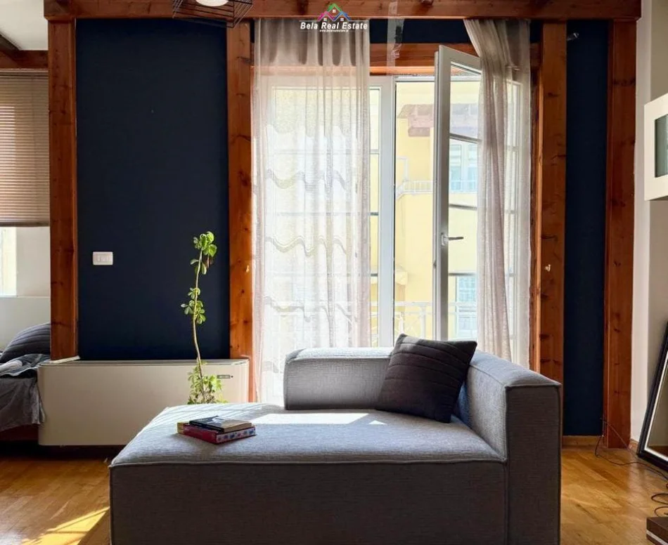 Tirane, jepet me qera Vile 2+1+Aneks+Ballkon Kati 3, 180 m² 1.000 € (Rruga Herman Gmeiner)