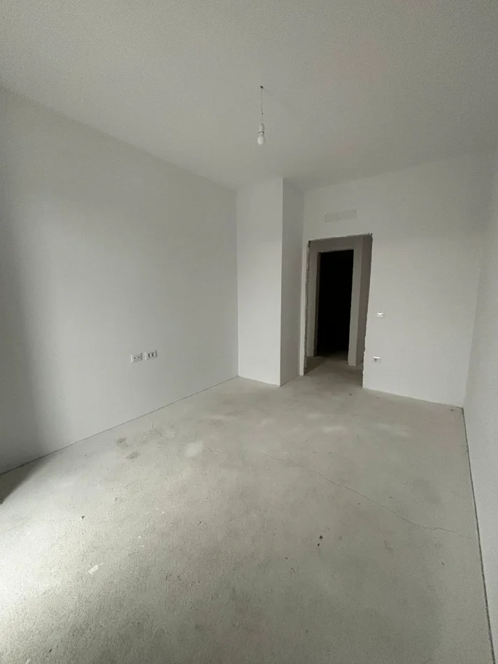Tirane, shitet apartament 2+1 , 109 m² 130.800 € (Univers City)