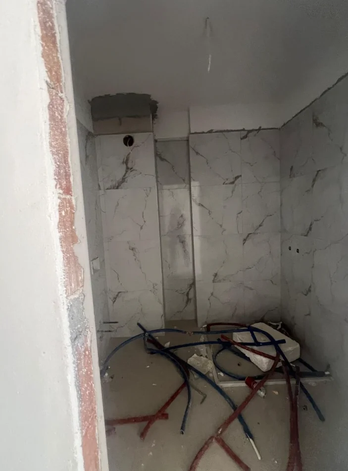 Tirane, shitet apartament 1+1+Ballkon , 71 m² 115.000 € 