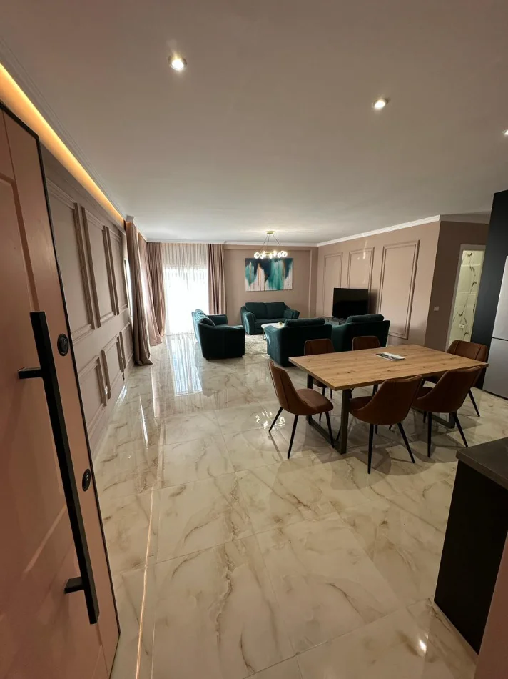 Tirane, jepet me qera apartament 3+1+Ballkon Kati 2, 150 m² 1.200 € 