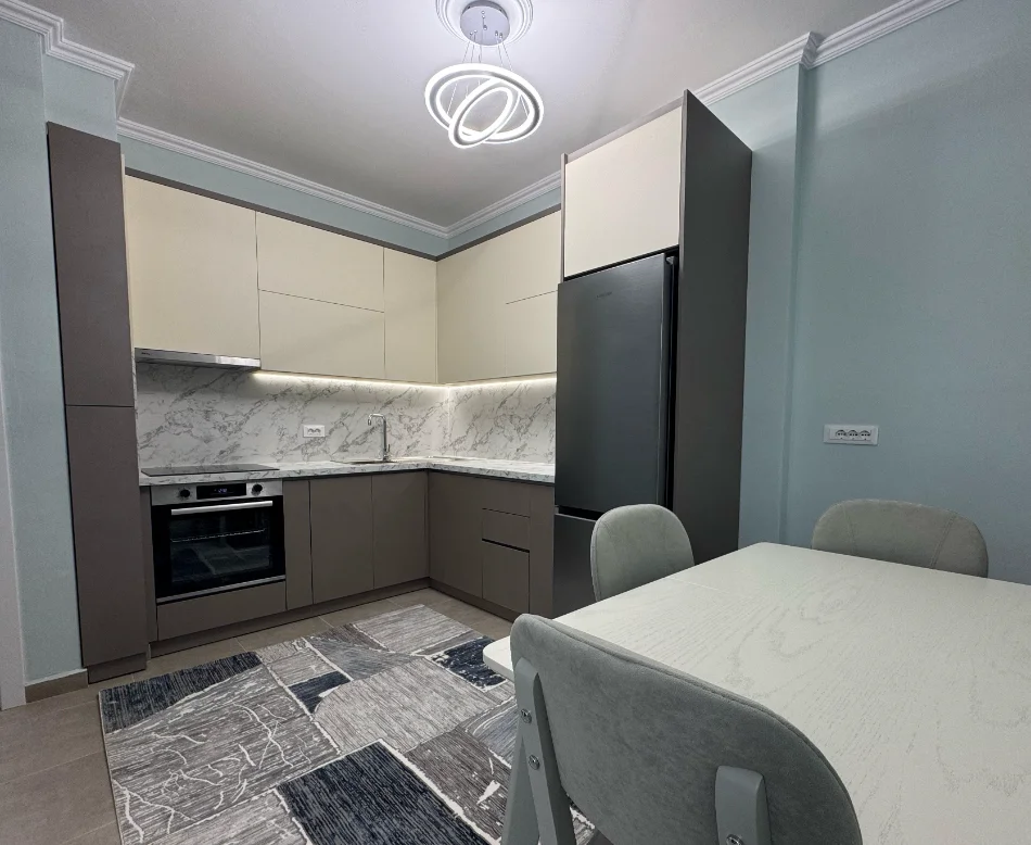 Tirane, jepet me qera apartament 2+1 Kati 6, 100 m² 750 € 