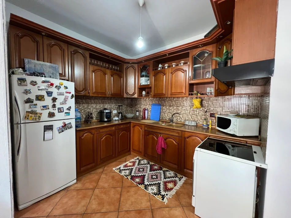 Tirane, shitet apartament 1+1+Ballkon Kati 4, 67 m² 145.000 € (RRUGA DN BOSKO)